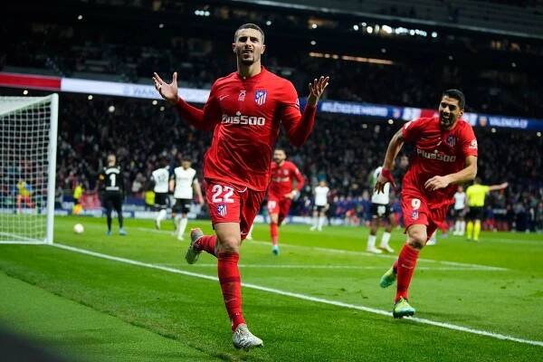 Atletico Madrid complete comeback win over Valencia with stoppage-time double