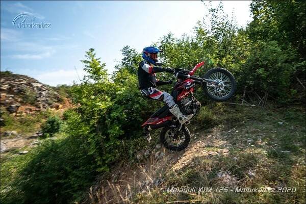 Fotogalerie Malaguti XTM 125: Terénní dváca ve stylu | Motorkáři.cz