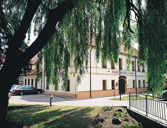 Hotel Selský dvůr (Hostivař), Česká republika Praha a okolí - Invia