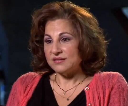 Kathy Najimy Biography - Facts, Childhood, Family Life & Achievements