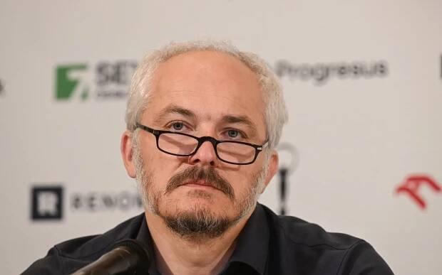 Galerie: Do Varů přijede Aragorn, Winter Soldier nebo režisér Dannyho parťáků. Festival zmenšil sošku - Fotka 4 - Echo24.cz
