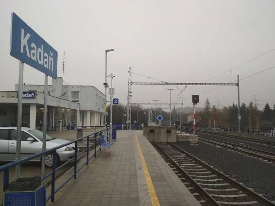 Nástupiště 2, směr Kadaň-Prunéřov