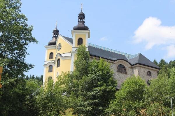Pěší procesí se vydá do Neratova. Orlickohorská osada ožívá poutními slavnostmi