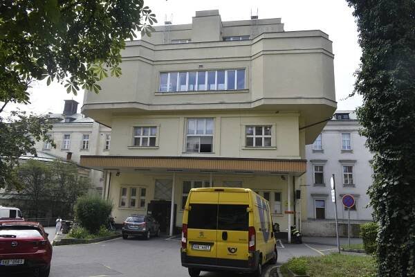 Fotografie - Všeobecná fakultní nemocnice v Praze, pavilon A8 - I. chirurgická klinika, radiodiagnostická klinika - 01.07
