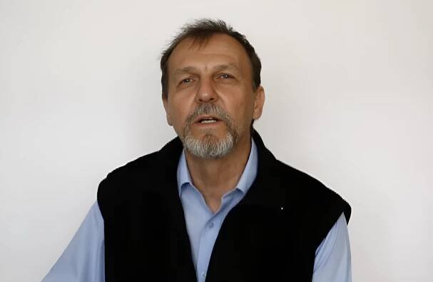 Peter Tóth: O CINTULOCH MEDZI NAMI - Denník VV