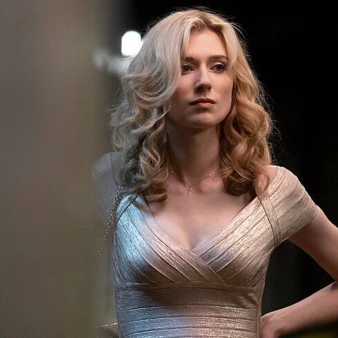 How Elizabeth Debicki Stole 'Widows,' the Year's Best Heist Movie