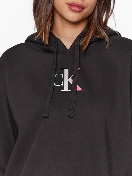 detail Calvin Klein dámská černá mikina