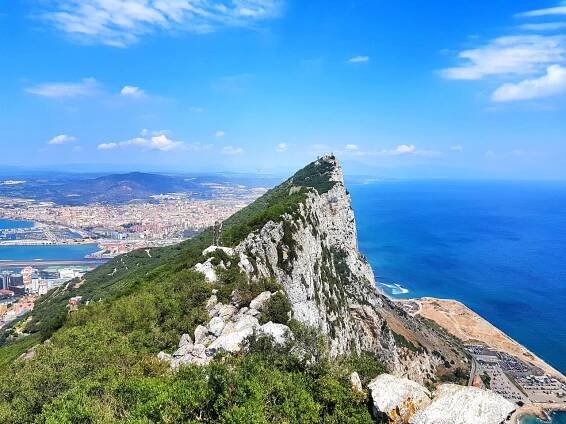 MRAZIVÁ ZIMA VE VYHŘÁTÉ ANDALUSII (2. ČÁST): GIBRALTAR, SEVILLA & CORDOBA -