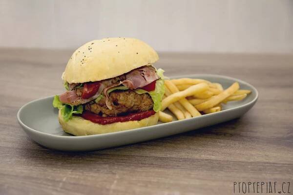 Dělám si to pěkný : vepřový burger s mrkví