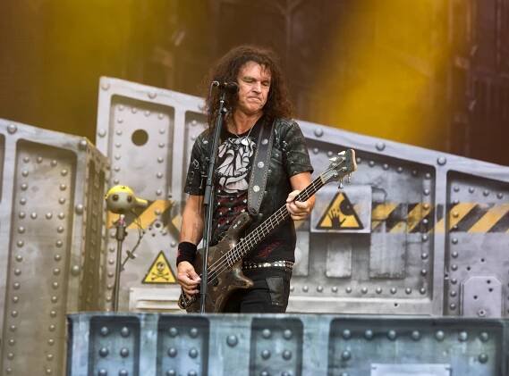 Soubor:Accept - Wacken Open Air 2017 30.jpg – Wikipedie