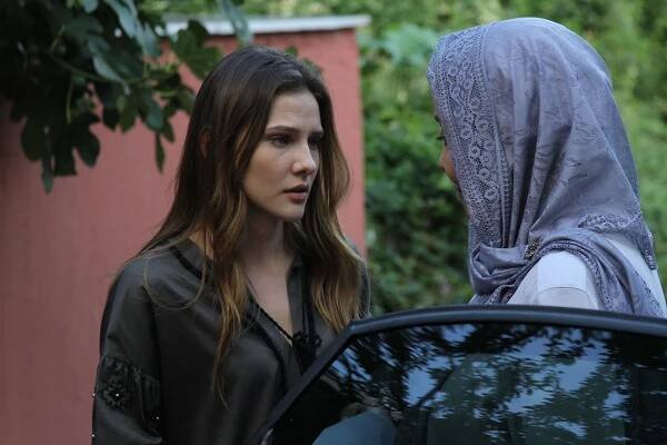 Elimi Bırakma - Episode 4 - Z filmu - Alina Boz