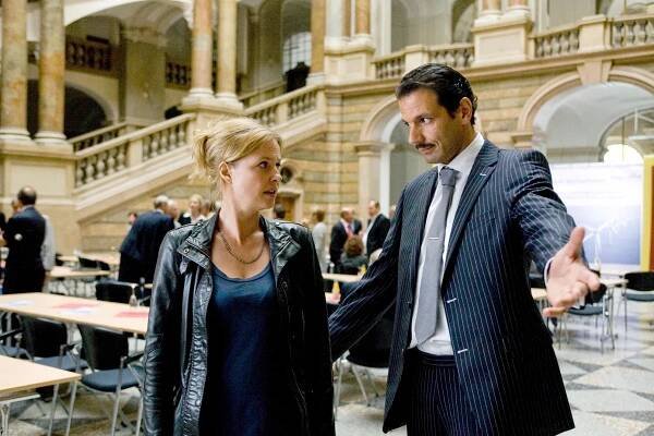 Die Chefin - Lügen - Z filmu - Katharina Böhm, Mehdi Nebbou