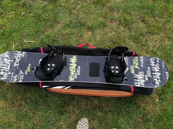 Snowboard RAVEN - Vybavení na zimní sporty