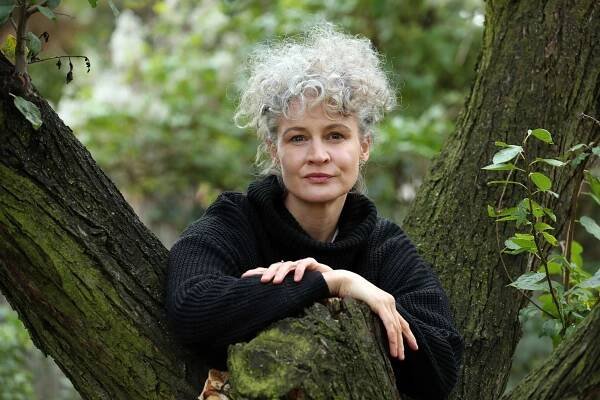 Herečka Tereza Hofová: Extrovertka s introvertní duší | Program