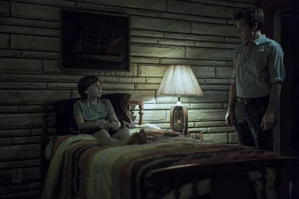 Ozark - Pozvolný spánek - Z filmu - Skylar Gaertner, Jason Bateman