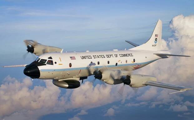 Soubor:NOAA WP-3D Orion receives upgrade.jpg – Wikipedie