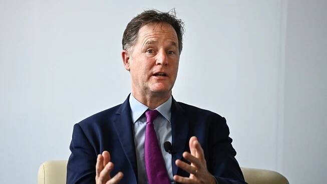 Nick Clegg fails to tempt left-wing voters to his book tour
