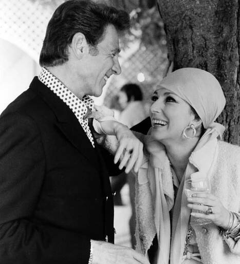 DAY FOR NIGHT, (aka LA NUIT AMERICAINE), Jean-Pierre Aumont, Valentina Cortese, 1973.
