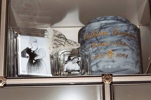 Beneath Los Angeles- Kathleen Freeman | Kathleen freeman, Famous graves, Freeman