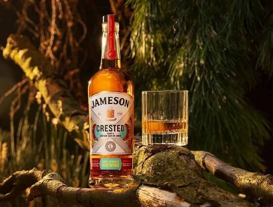 Jameson Crested x Eight Degrees Original Gravity | Jameson Irish Whiskey