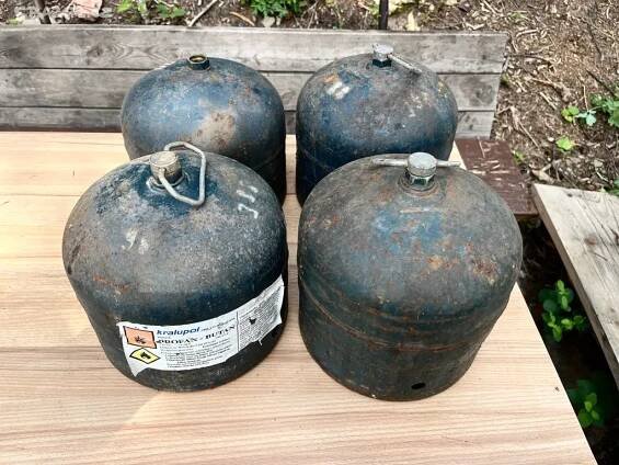 Propan-butan bomba 2 kg - Nová Paka - Bazar