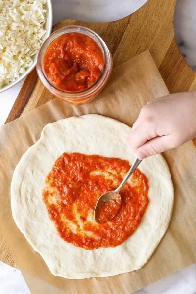 Roasted Tomato Pizza Sauce - Lovely Little Kitchen