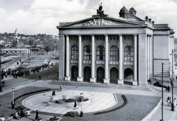 Unikátní Ostravský divadelní archiv zahájil mapování divadelního života v Ostravě!