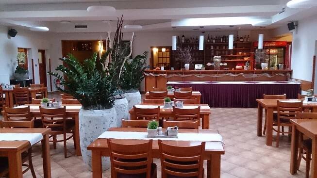 Restaurace Hotel TRIM Pardubice | HOTEL TRIM s.r.o.
