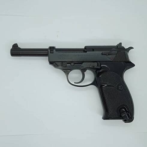 Samonabíjecí pistole Walther P38 ráže.22LR