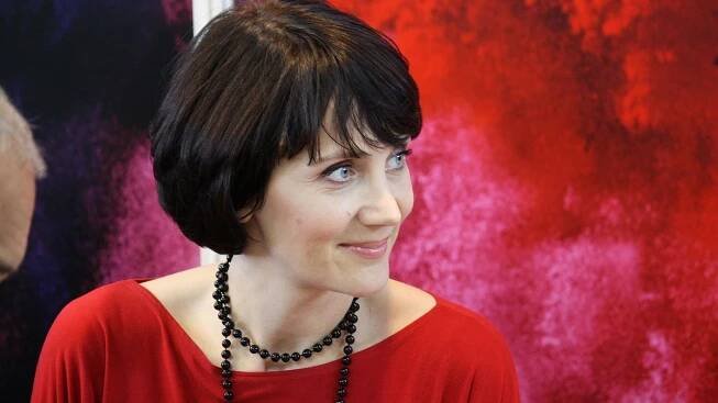 Tragédie Ester Janečkové: Přišla o miminko, ze smrti synovce obvinila kněze