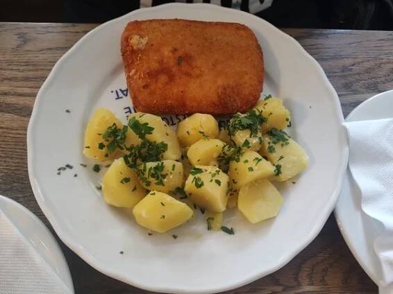 LOKÁL Pod Divadlem foto 4