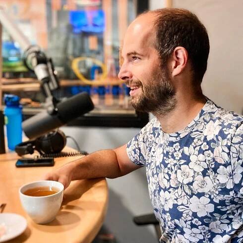 Jan Maxián: Zbožňuji filmovou hudbu. Dokáže snímek posunout někam dál | Host Frekvence 1