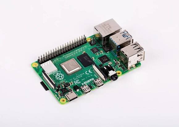 Raspberry Pi 4 Model B - 4GB RAM