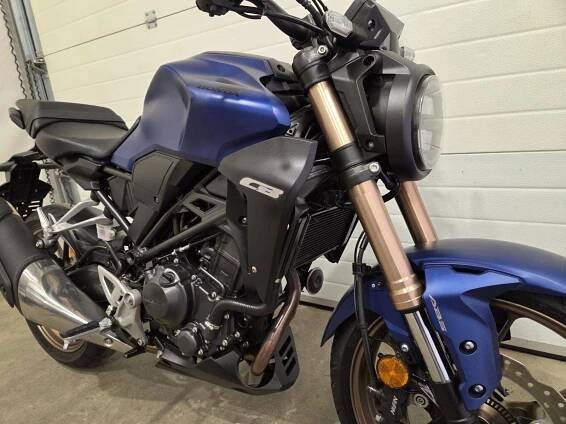 Honda CB 300 R