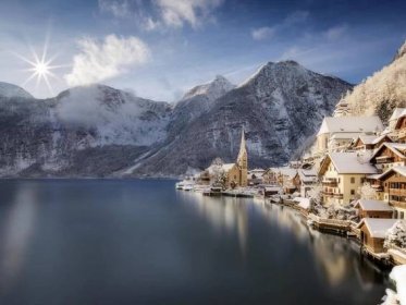 Austrian village that inspired Frozen begs tourists to stay away