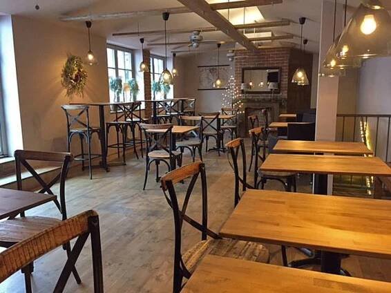 Kavárna Café Interier Tradice 1894 Kolín | Apetee