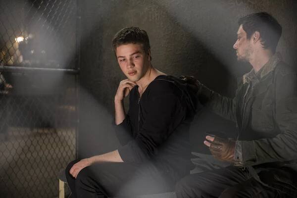Falling Skies - Stalag 14th Virginia - Z filmu - Connor Jessup, Drew Roy