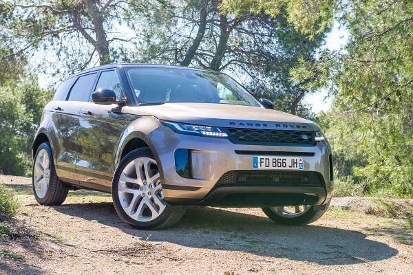 Recenze nového Range Roveru Evoque: Rozhodně to není auto „jen pro ženy“! Co umí a jaké má slabiny?