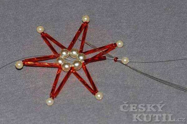 Výroba vánoční ozdoby – hvězda z korálků