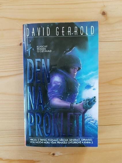Den na prokletí David Gerrold - Knižní sci-fi / fantasy