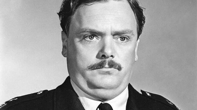 Bernard Fox, Actor on Classic ’60s Sitcoms, Dies at 89