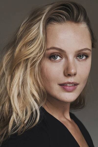 Frida Gustavsson herečka