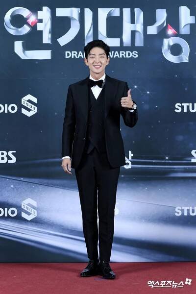 Aj v roku 2021 prinášala SBS divákom pôžitok. Ktoré z jej drám získali 2021 SBS Drama Awards? - Asianstyle