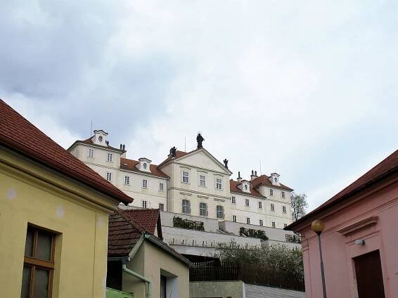 Augustiniánský klášter v Lysé nad Labem – Wikipedie
