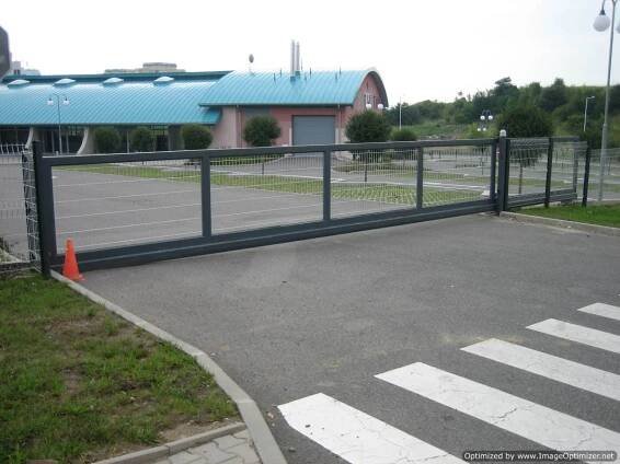 Posuvné vjezdové brány – Eurodoor CZ, s.r.o