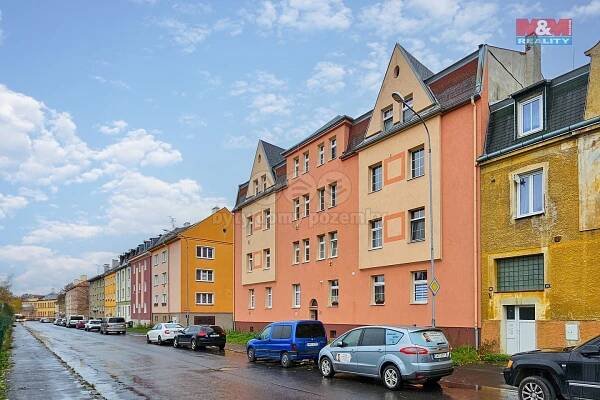 Pronájem Byt 4+1, 1. máje, Karlovy Vary - Dvory