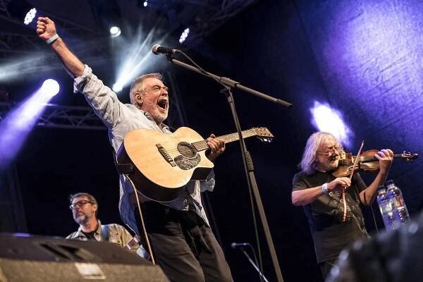 Pocta rockovým ikonám na Metronome Prague 2025: Načeva, Michal Prokop s Framus Five a Jasná páka s Davidem Kollerem - Tojesenzace.cz