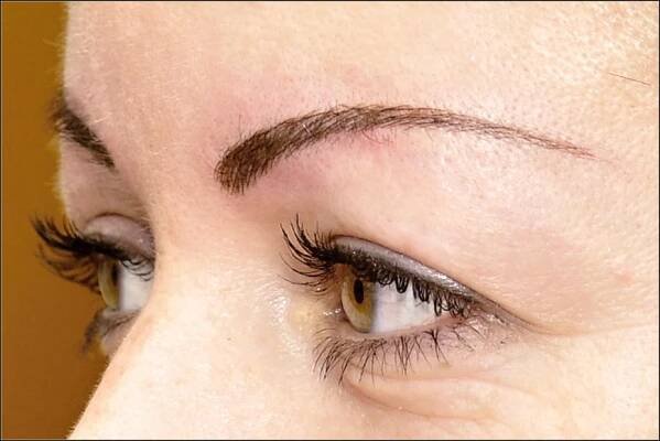 Kurz Tetování obočí 3D. Microblading, čárkování. Cena 7000 Kč. :: Jana-knittlova