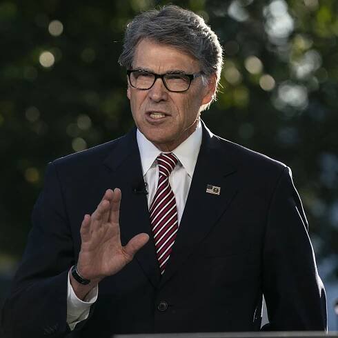 Rick Perry Says That Trump Is God's “Chosen One”