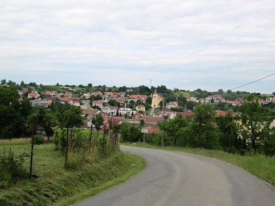 Soubor:Boršice, příjezd od Tučap.jpg